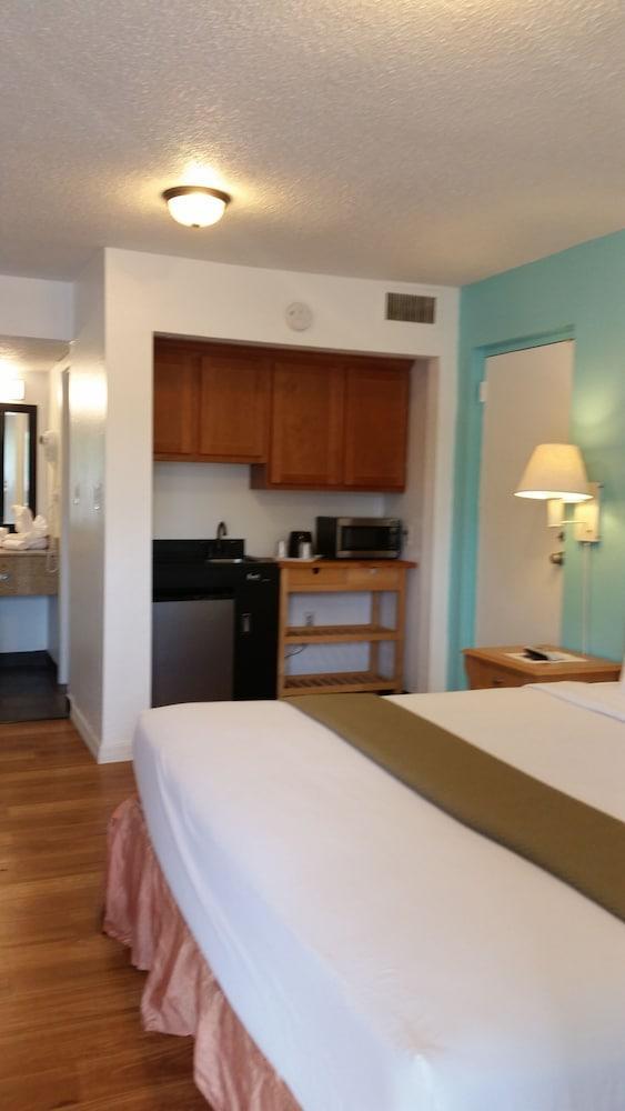 Rodeway Inn Clearwater - Central Exteriér fotografie