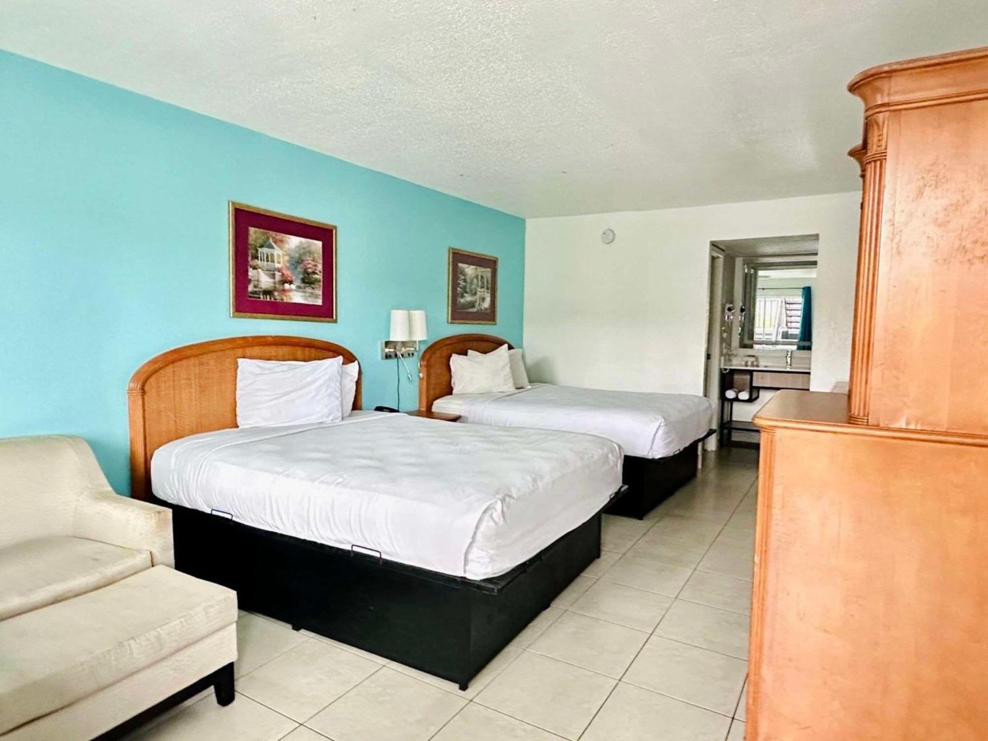 Rodeway Inn Clearwater - Central Exteriér fotografie