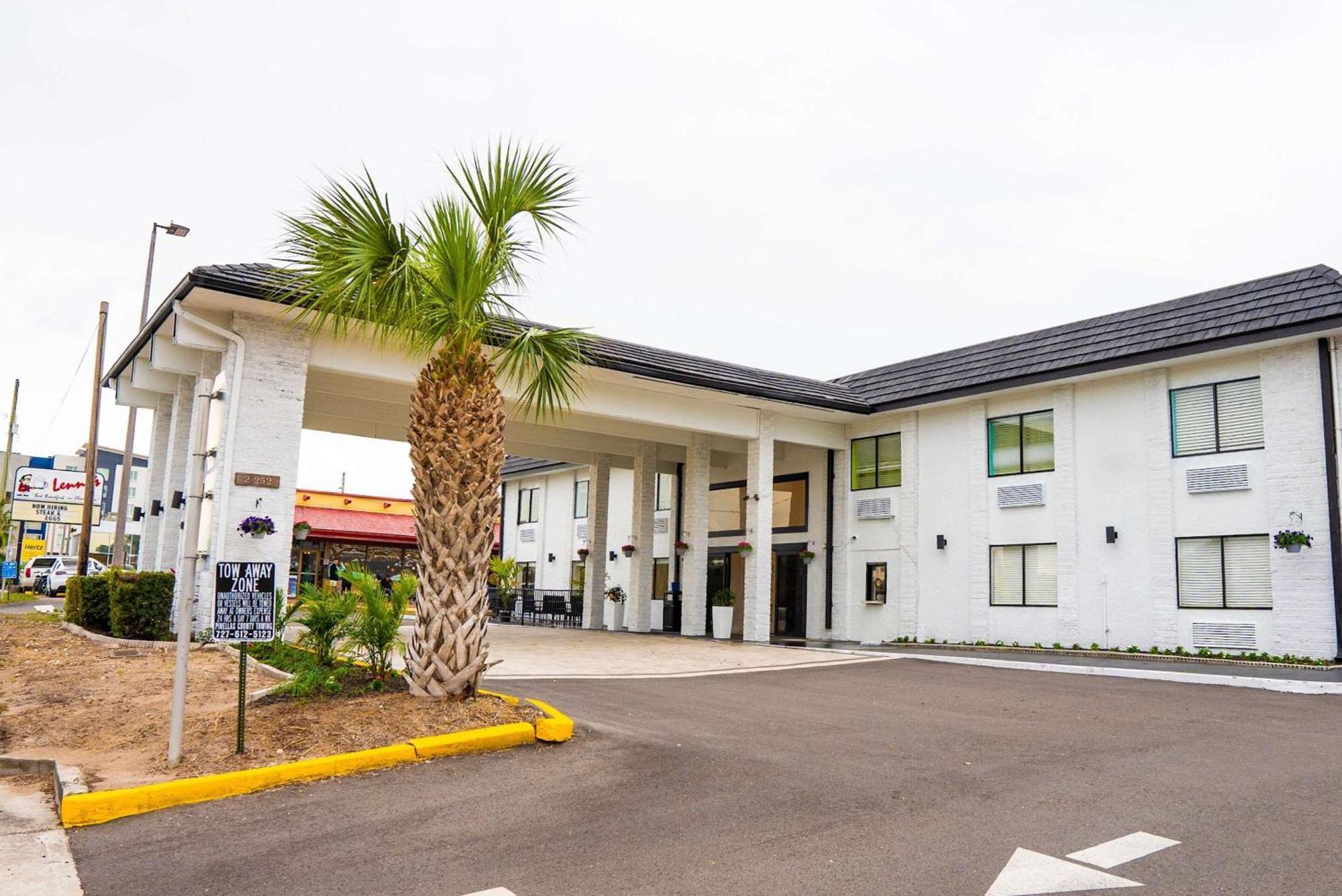 Rodeway Inn Clearwater - Central Exteriér fotografie