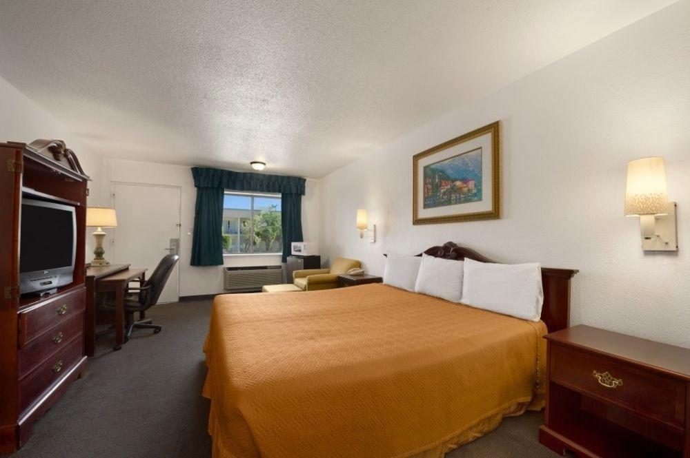 Rodeway Inn Clearwater - Central Exteriér fotografie